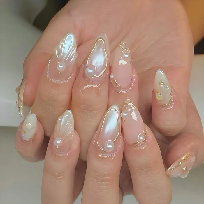 Mẫu nail tráng gương ngọc trai