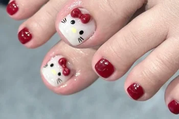 179+ mẫu nail chân Hello Kitty xinh xỉu, nhìn phát mê ngay!