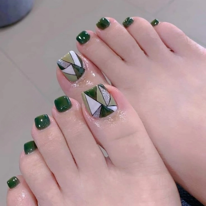 Móng chân gel màu xanh rêu đẹp