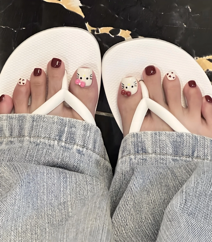 Nail chân Hello Kitty siêu xinh