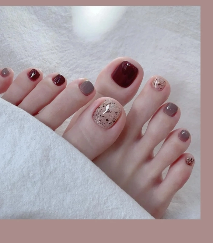 Nail chân trắng da phù hợp mùa hè