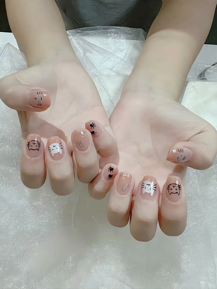 Nail dấu chân chó xinh