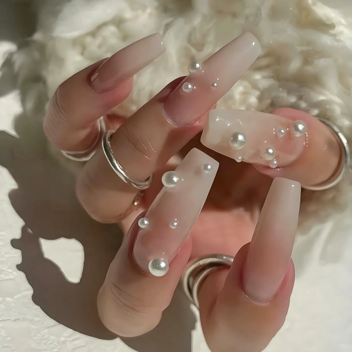 Nail đính ngọc trai pastel ngọt ngào