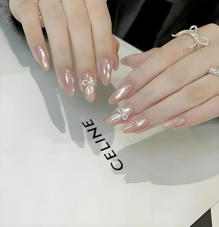 Nail ngọc trai phối ánh kim