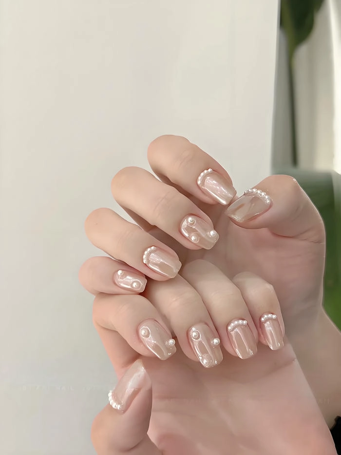 Nail ngọc trai phong cách Hàn