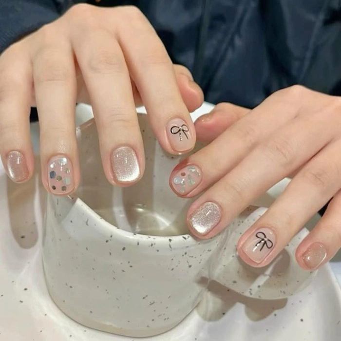 các mẫu móng tay ngắn đẹp phù hợp mọi lứa tuổi