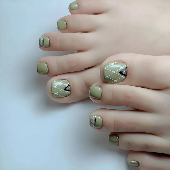 mẫu nail chân xanh bơ mát mẻ
