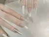 Mẫu nail đơn giản sang trọng: Nhẹ nhàng mà cuốn cực!
