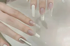 Mẫu nail đơn giản sang trọng: Nhẹ nhàng mà cuốn cực!