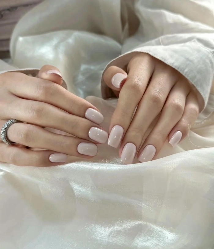 mẫu nail sơn trơn tone da