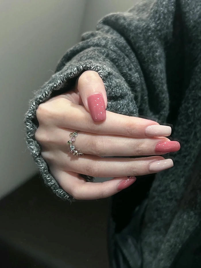 mẫu nail trơn màu hồng