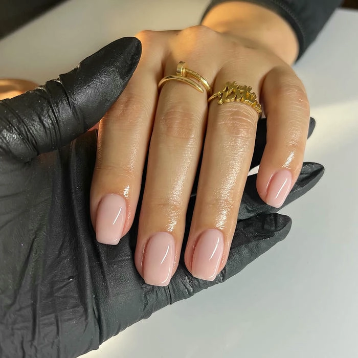 mẫu nail trơn siêu tone da