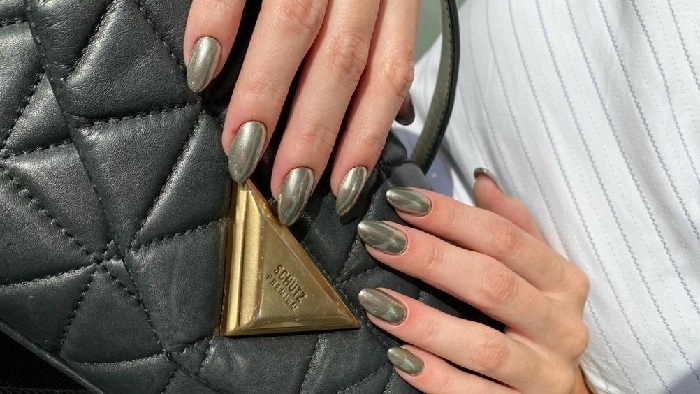 mẫu nail trơn tráng bạc
