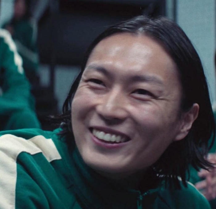 Meme Squid Game được chia sẻ nhiều hài hước