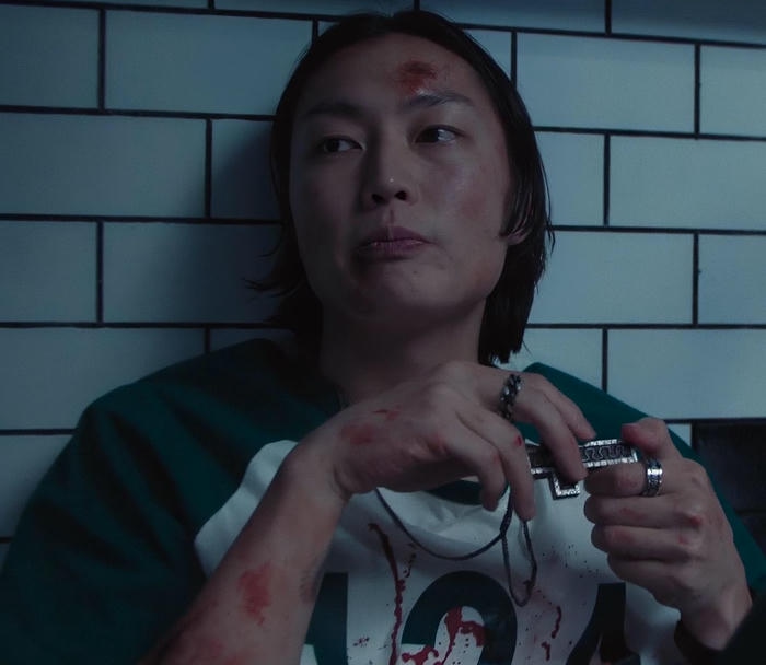 Meme Squid Game mang tính châm biếm hài cực mạnh