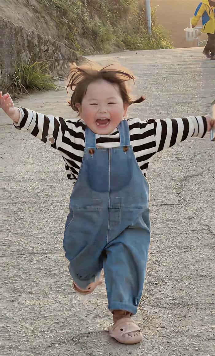 hình meme chạy vui cực mạnh