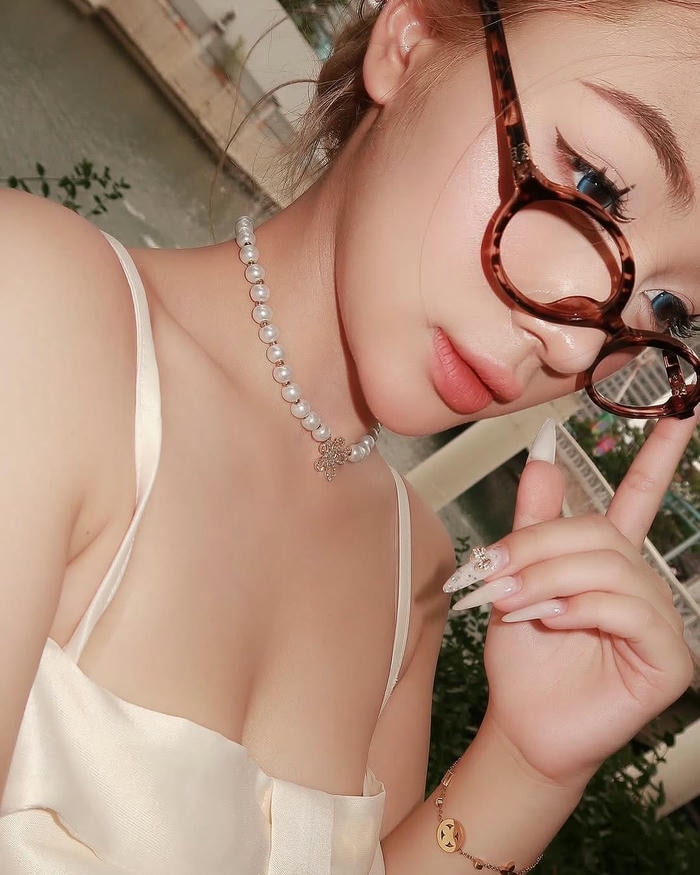 những bức hình nghệ thuật Trần Hà Linh