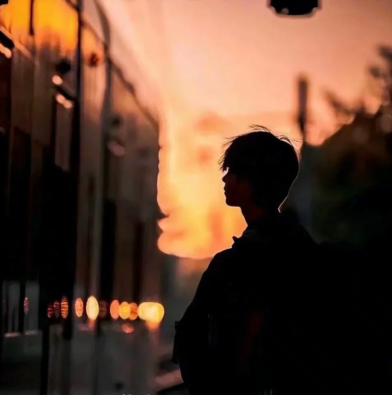 avatar cô đơn buồn phong cách trầm lắng