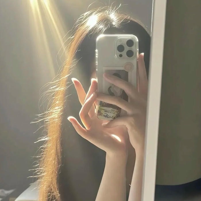 avatar nữ che mặt tạo ấn tượng riêng