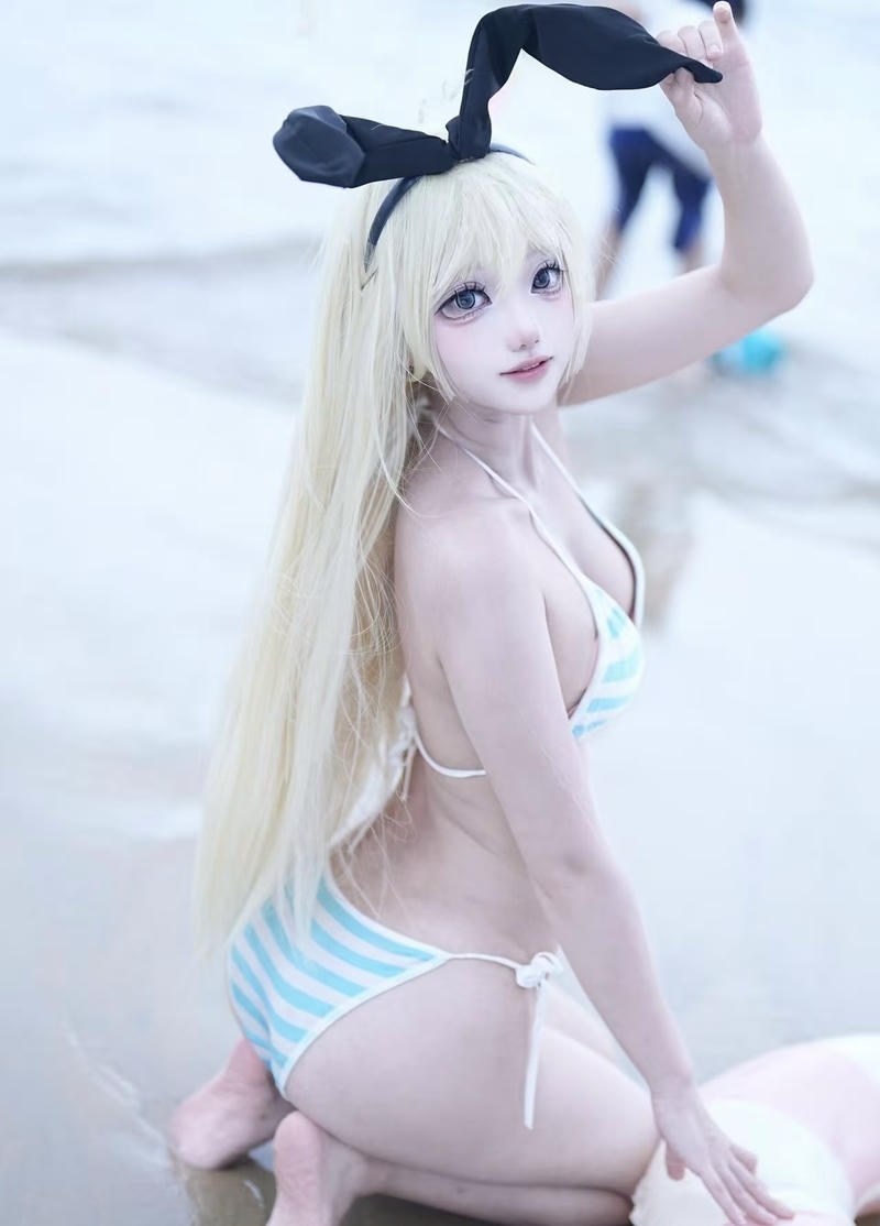 bikini cosplay anime mang cảm giác cuốn hút
