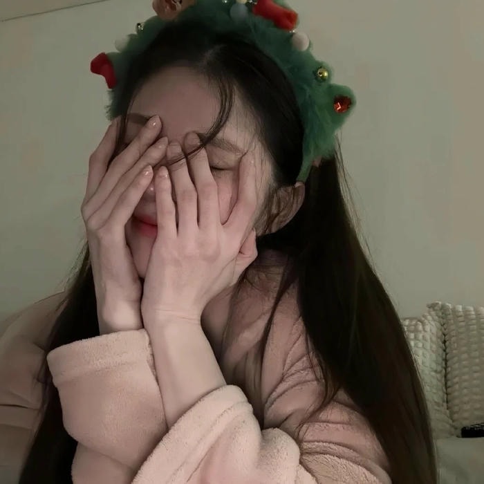 cảm giác cô đơn của avatar nữ che mặt