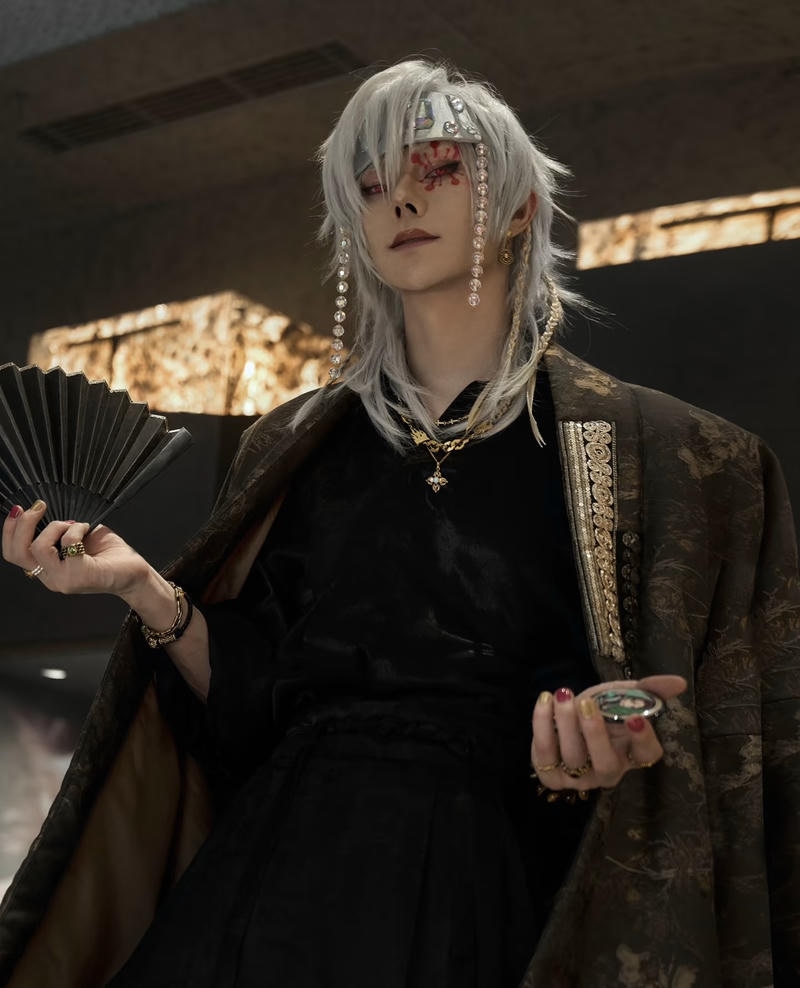 cosplay Douma trong tạo hình phản diện