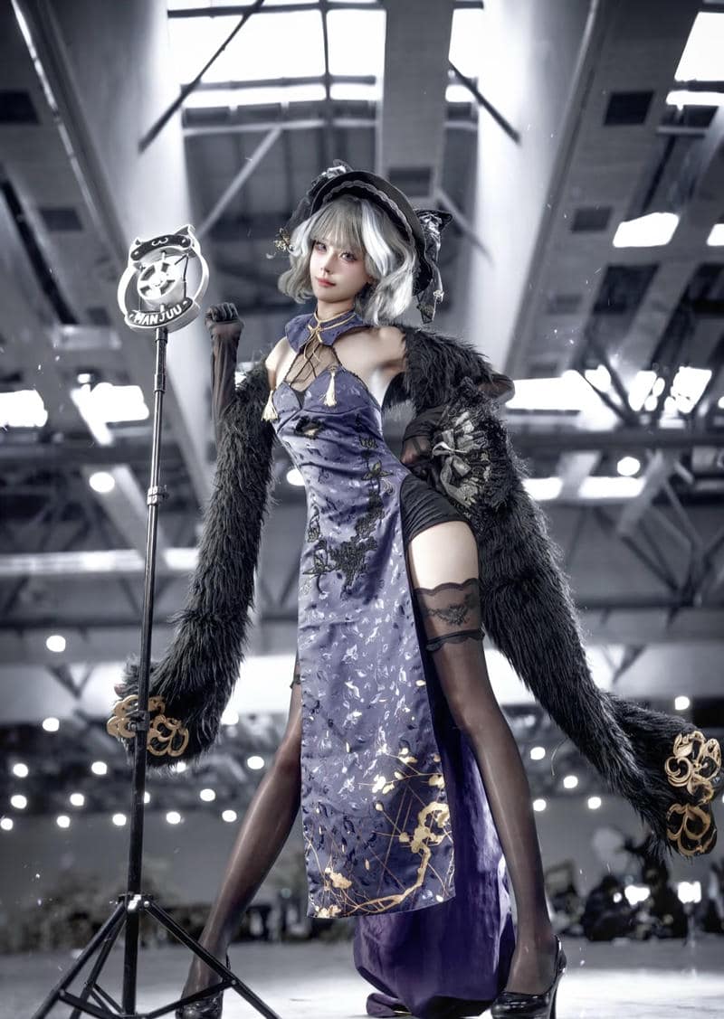 gái xinh cosplay thể hiện vẻ ngoài tự nhiên
