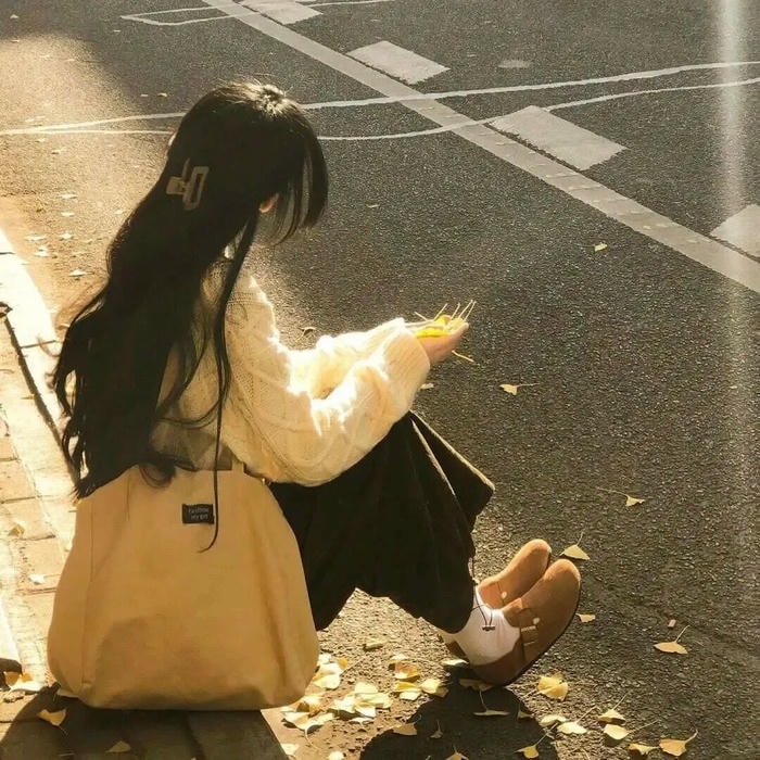 phong cách nghệ thuật trong avatar nữ che mặt