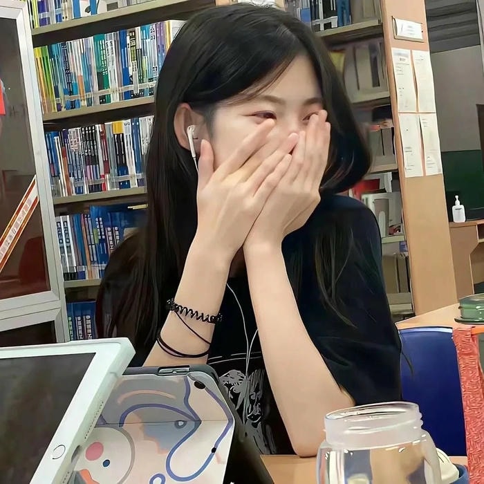 profile cá nhân hợp avatar nữ che mặt