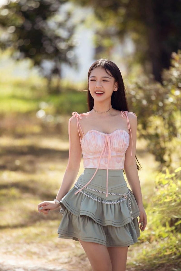 Ảnh Amee sexy nụ cười tươi tắn