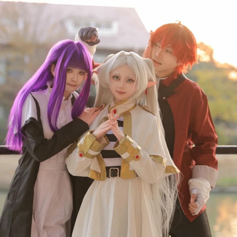 Ảnh cosplay frieren mô phỏng nhân vật phép thuật