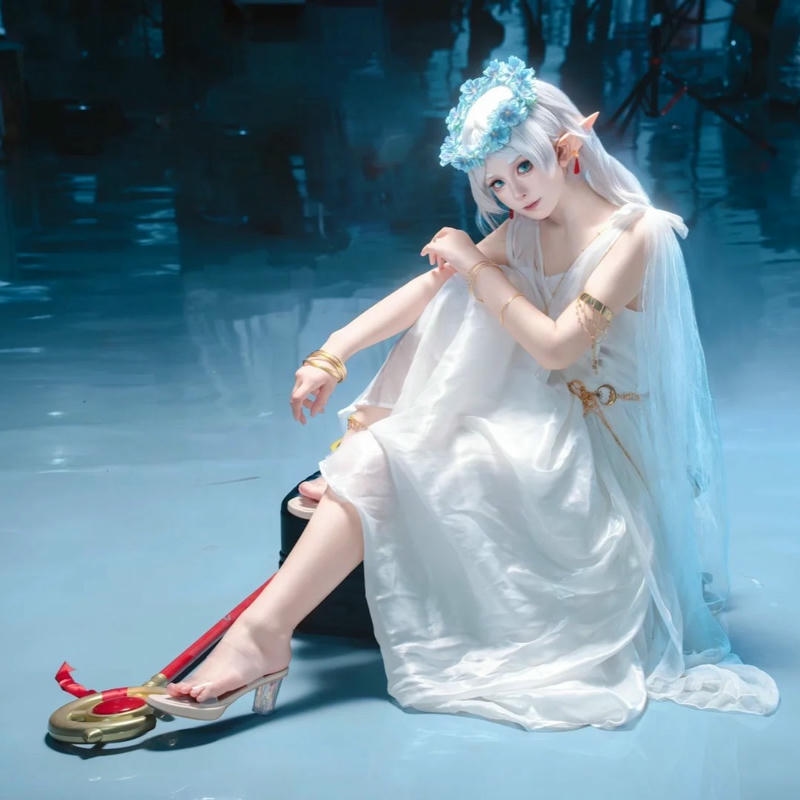 Ảnh cosplay frieren phong cách fantasy nhẹ nhàng