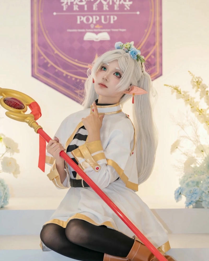 Ảnh frieren cosplay phong cách anime fantasy