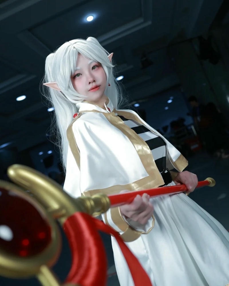 Ảnh frieren cosplay phong cách nguyên tác
