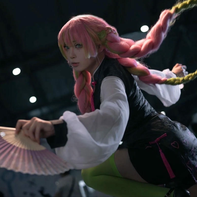 Ảnh mitsuri cosplay mô phỏng hình tượng nhân vật