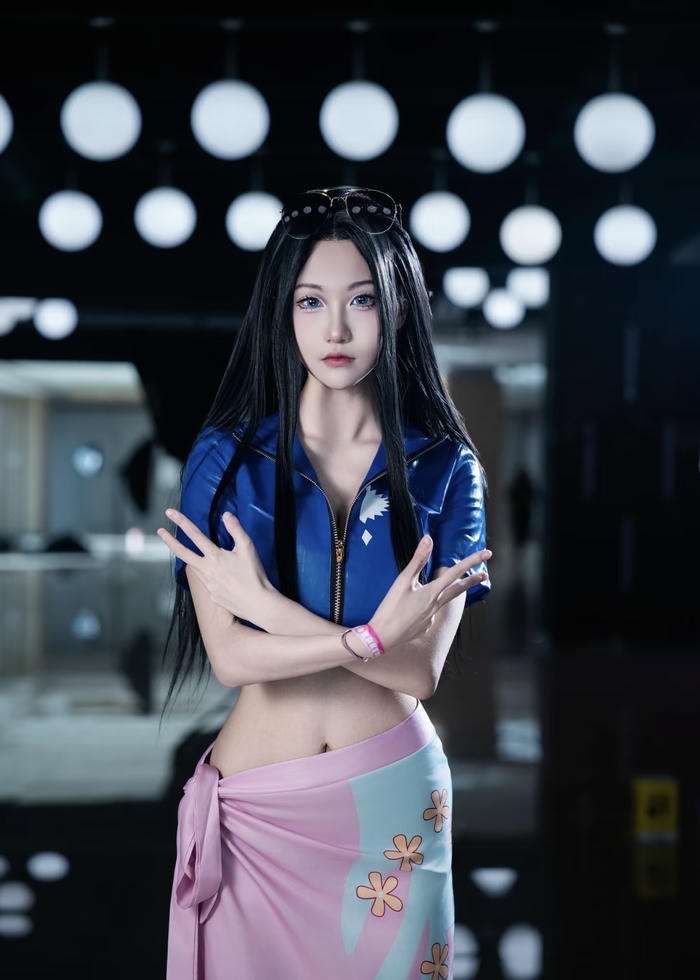 Bức ảnh cosplay robin ghi lại khí chất nhân vật