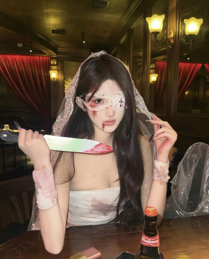 Bức hình cosplay halloween mô phỏng hình tượng lễ hội