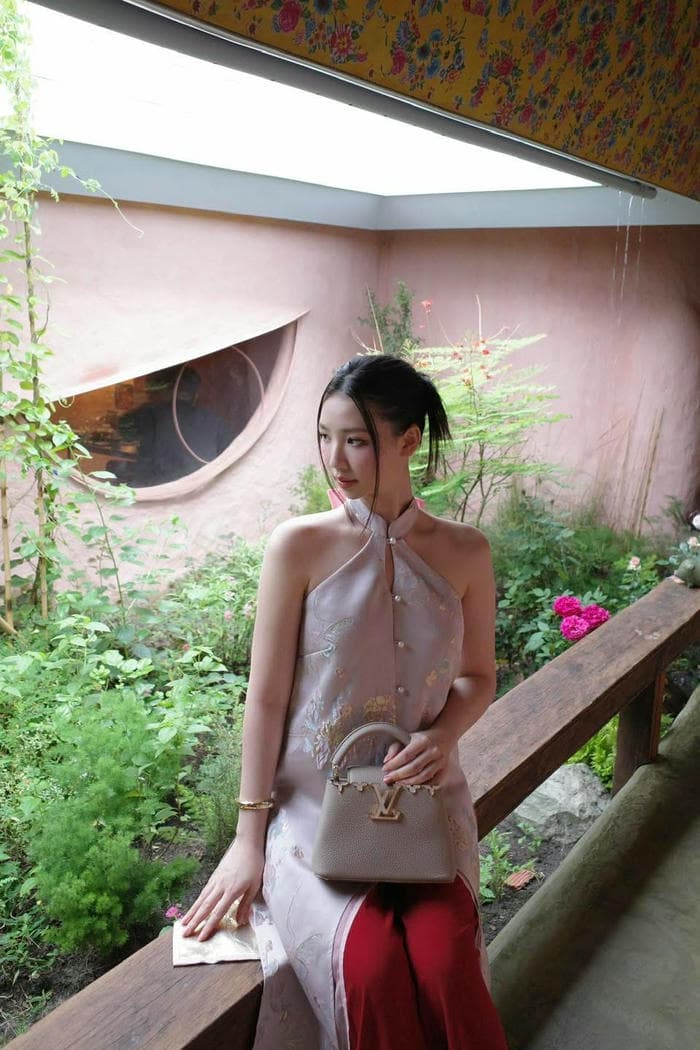 Hình Amee sexy phong cách trẻ trung