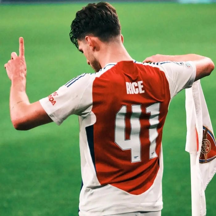 avatar bóng đá đẹp hành động dứt khoát