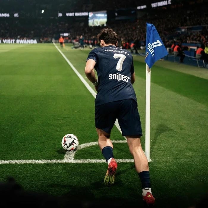 avatar bóng đá đẹp phong cách chuyên nghiệp