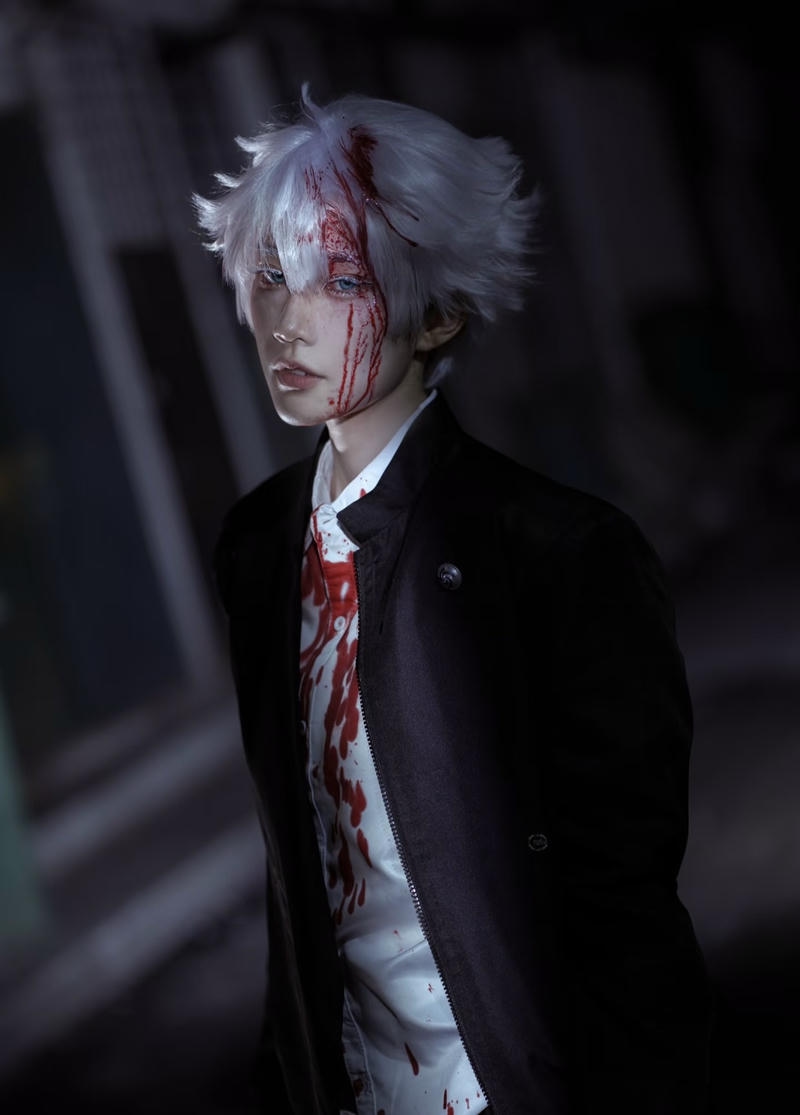 cosplay gojo với cảnh bị thương nặng