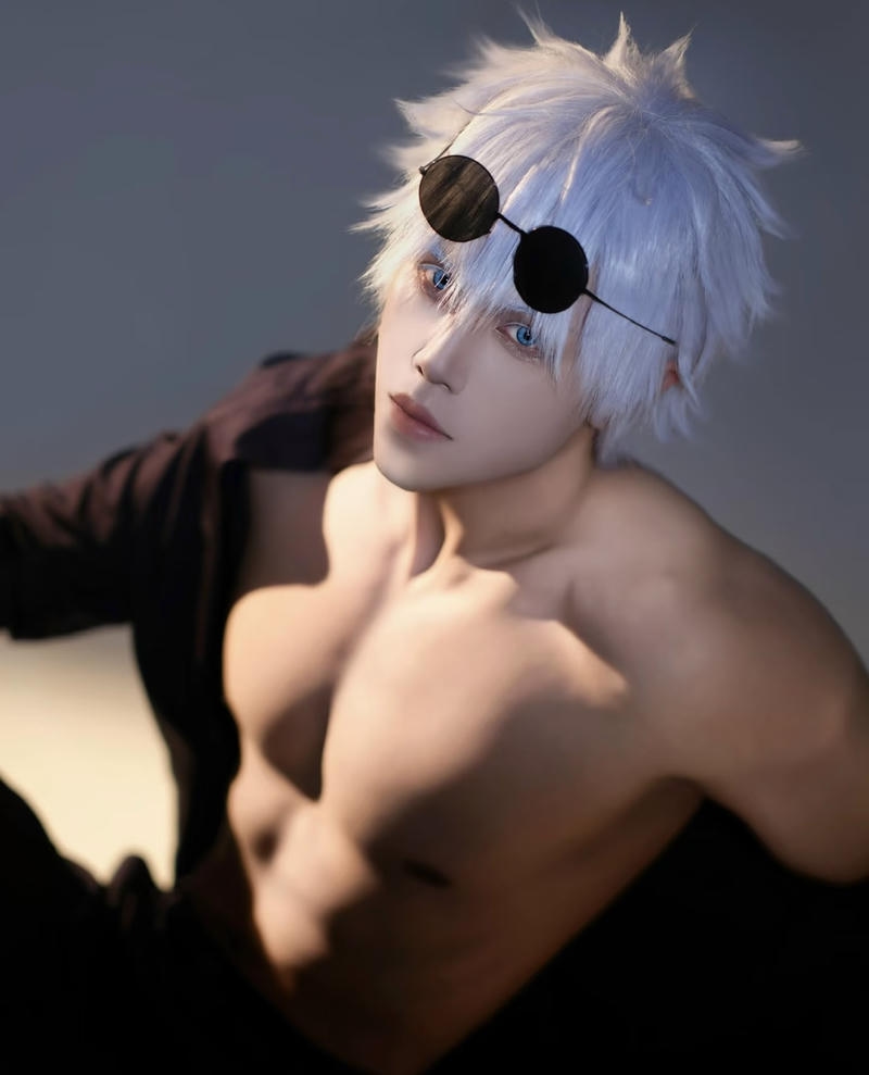 hình Gojo cosplay cực cuốn hút thân hình đẹp