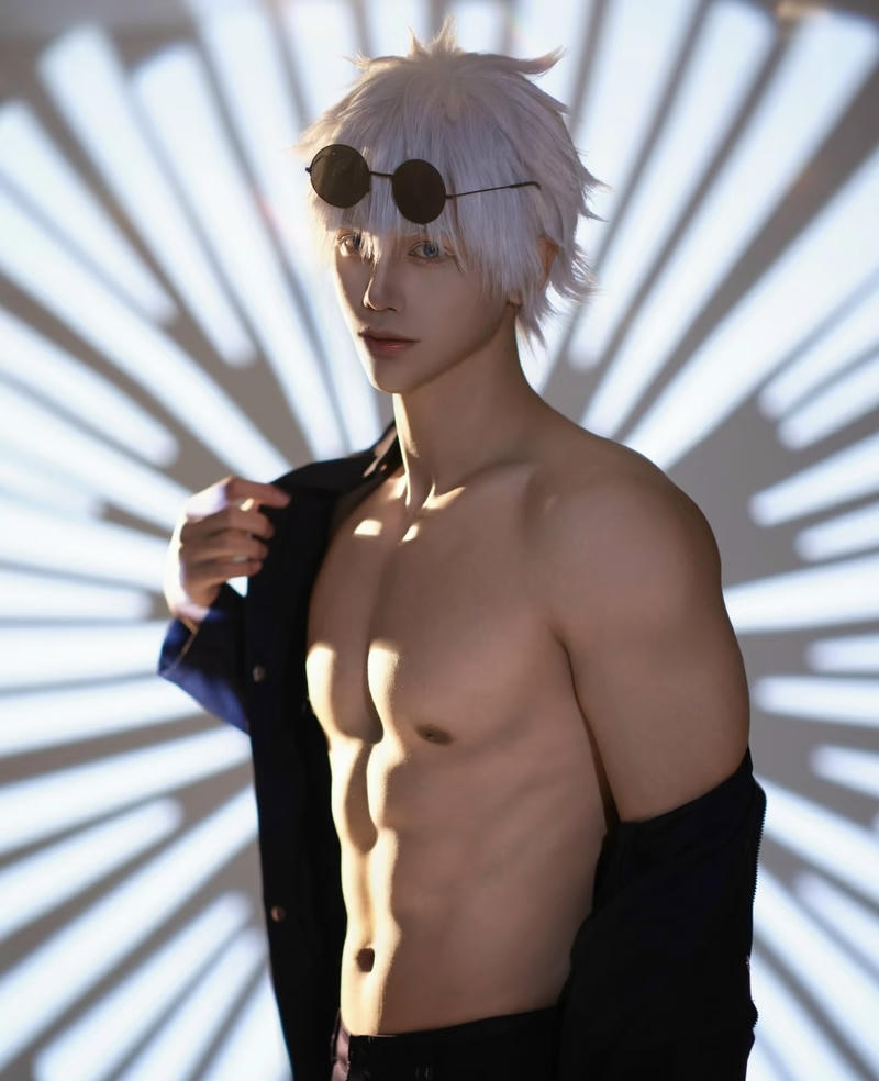 hình ảnh Gojo cosplay gây chú ý