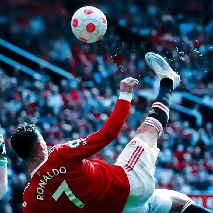 ronaldo avatar đứng đấu khí chất thủ lĩnh