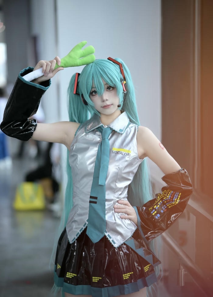 Hình ảnh cosplay miku mô phỏng hình tượng ca sĩ ảo