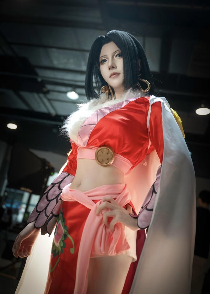 Hình cosplay boa hancock ghi nhận chi tiết trang phục tinh xảo
