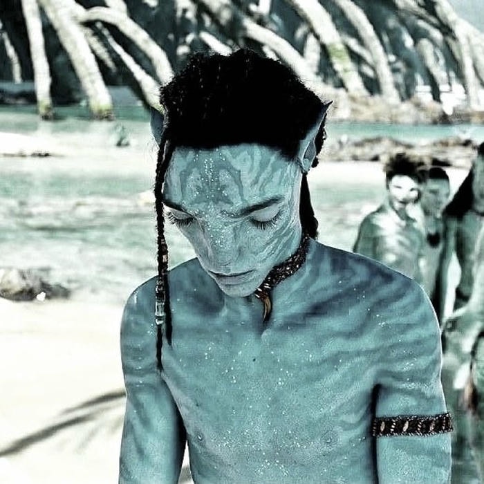 nhân vật phim Avatar giữa thiên nhiên Pandora