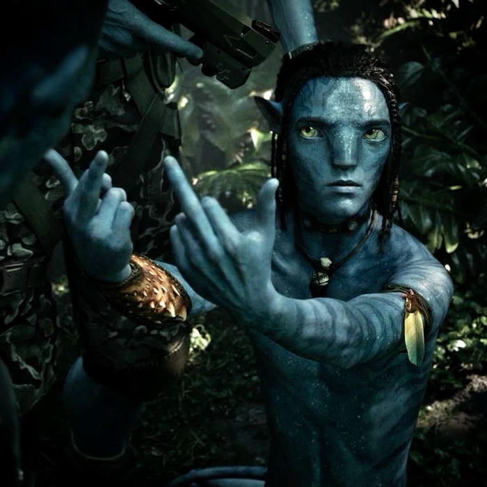 nhân vật phim Avatar trong cảnh rừng rậm