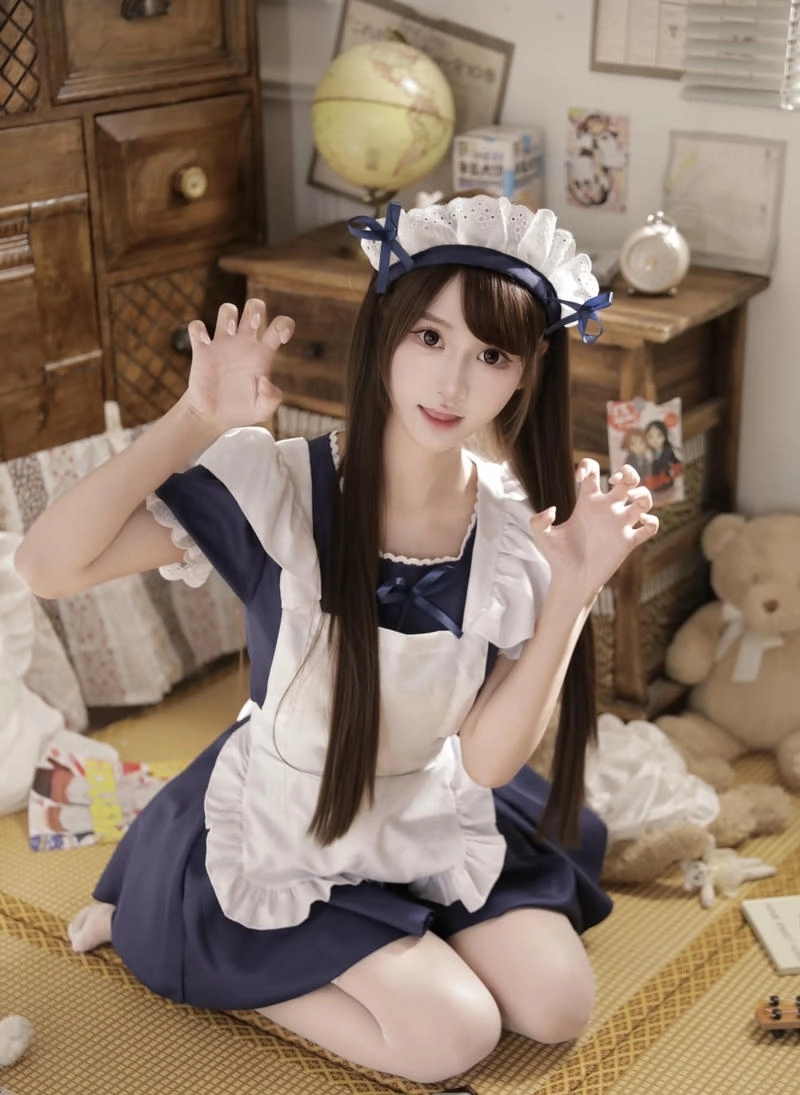 Hình gái xinh trong váy maid phong cách Nhật Bản