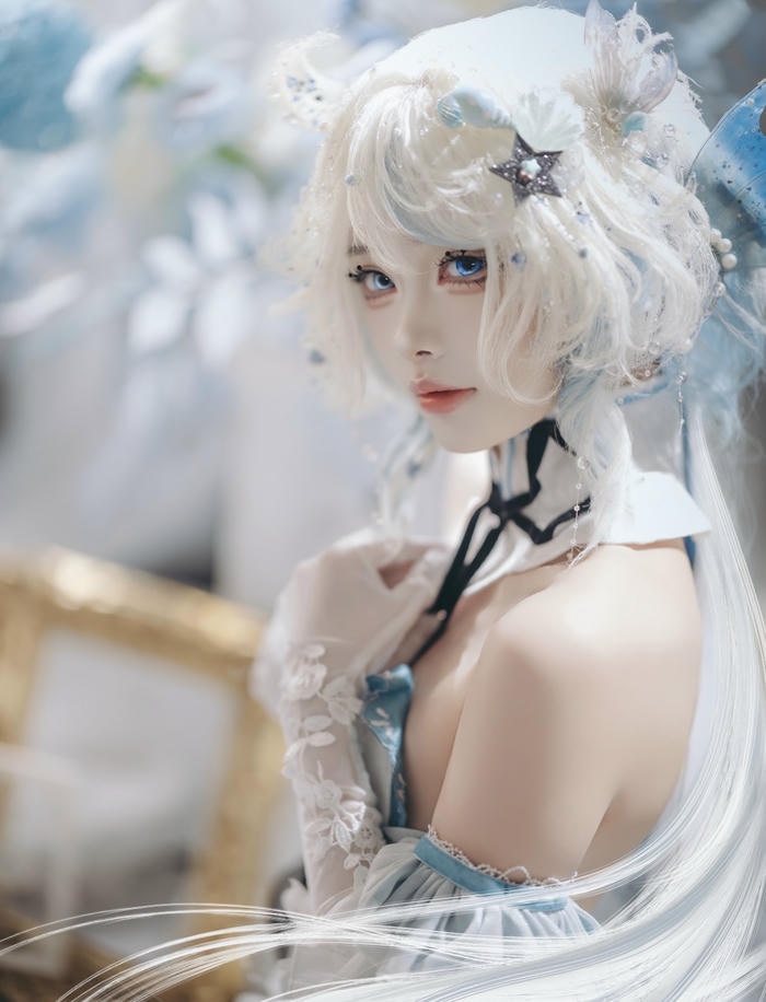 Ảnh furina cosplay thể hiện hình tượng kiêu hãnh đầy thu hút